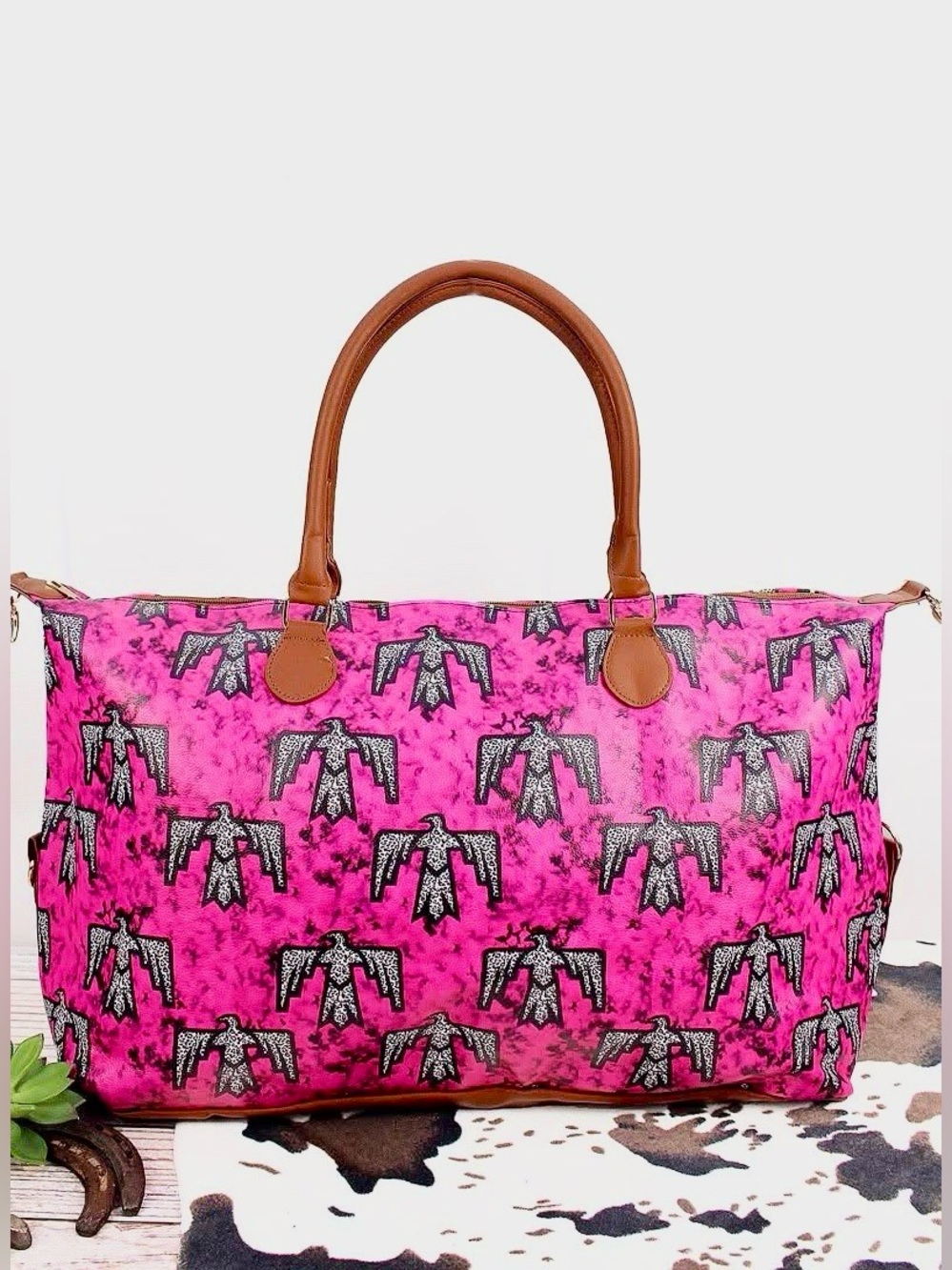 ⭐️NWT⭐️ Weekender - Hot Pink Marble Leopard Thunderbird Bag - Southwestern